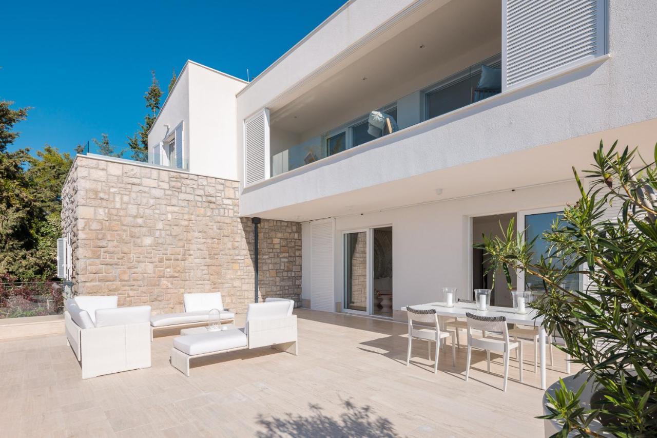 Luxury Seafront Villa Primosten Glamour With Private Pool, Sauna And Gym At The Beach In Primošten Zewnętrze zdjęcie